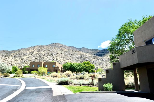 2900 Vista Del Rey NE 31B, Albuquerque, NM 87112