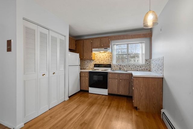 8 Robinwood Ave 6, Boston, MA 02130