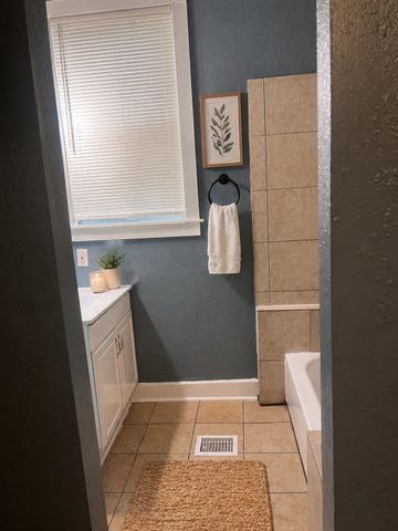 1050 CUMMINGS ST, Memphis, TN 38106