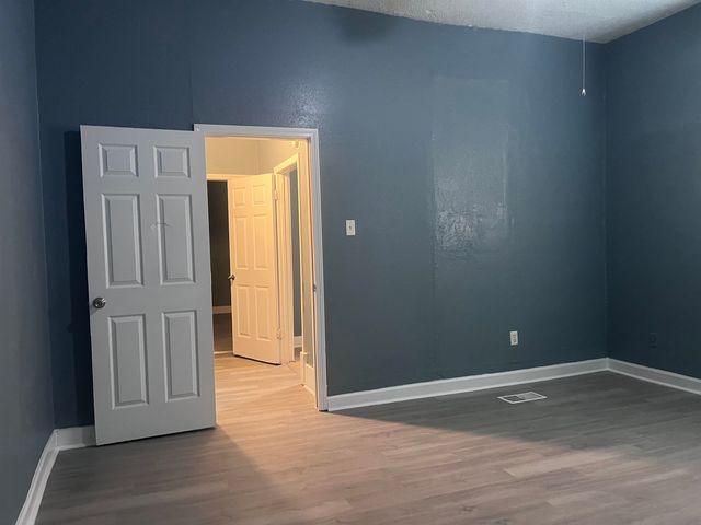 1050 CUMMINGS ST, Memphis, TN 38106