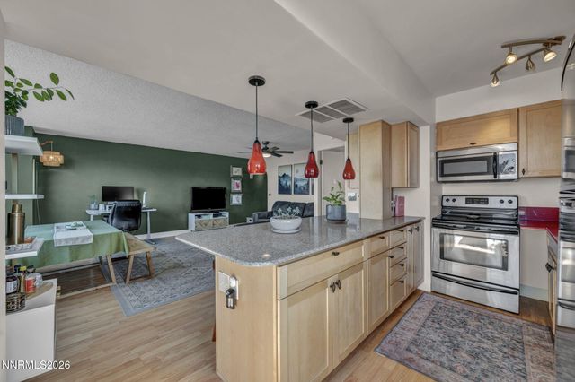 280 Island Avenue APT 1002, Reno, NV 89501