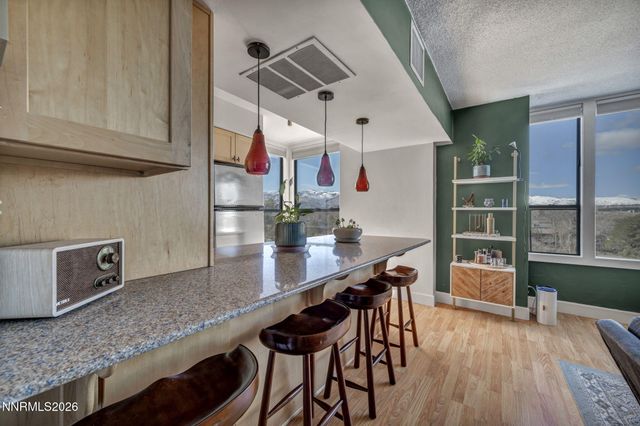 280 Island Avenue APT 1002, Reno, NV 89501