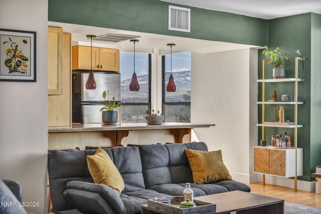 280 Island Avenue APT 1002, Reno, NV 89501