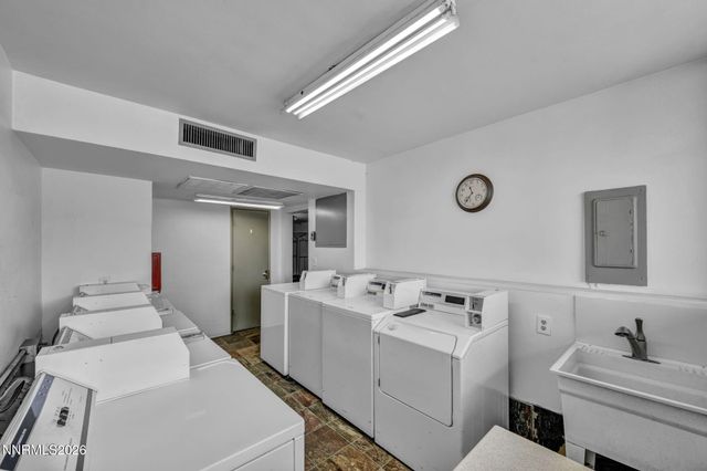 280 Island Avenue APT 1002, Reno, NV 89501