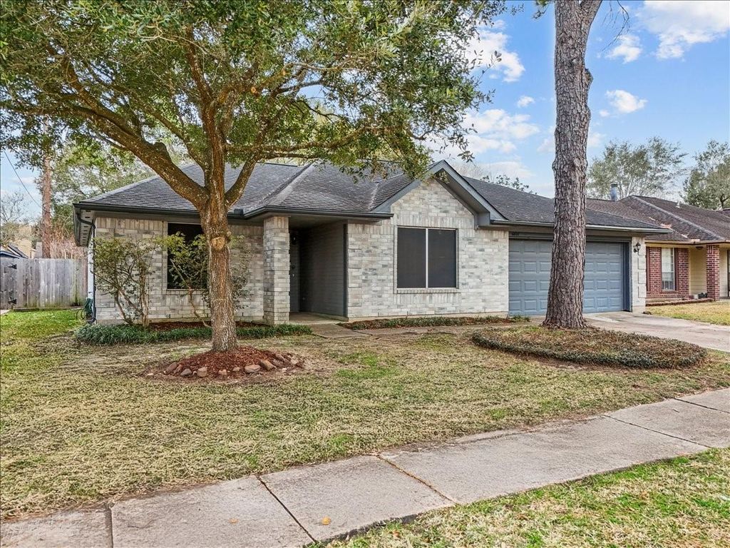 4807 Pleasant Plains Drive, Friendswood, TX 77546