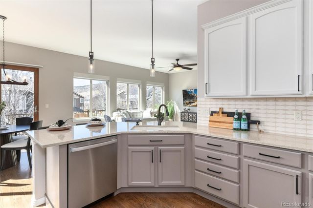 9752 W Athens Lane, Littleton, CO 80127