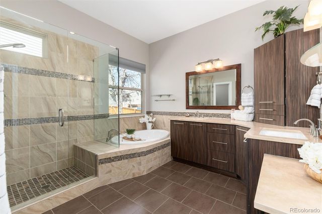 9752 W Athens Lane, Littleton, CO 80127