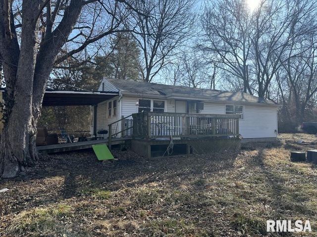 909 W SYCAMORE Street, Carbondale, IL 62901