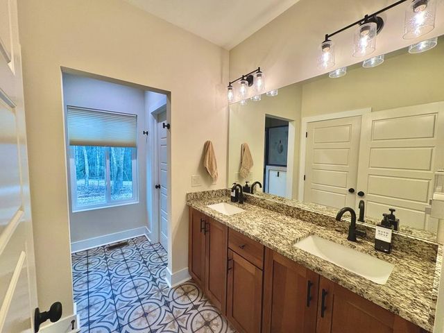 939 Sunset Road, Epworth, GA 30541