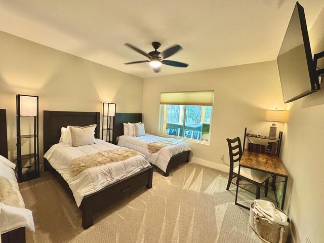 939 Sunset Road, Epworth, GA 30541