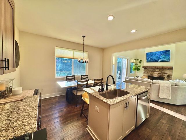 939 Sunset Road, Epworth, GA 30541