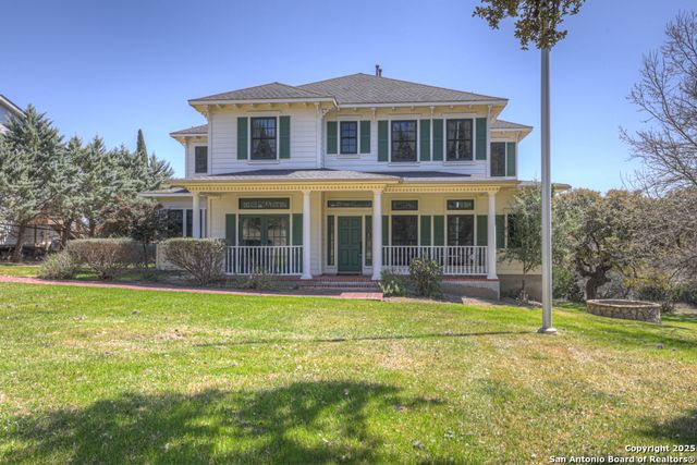 120 Oak Hideaway, Canyon Lake, TX 78133