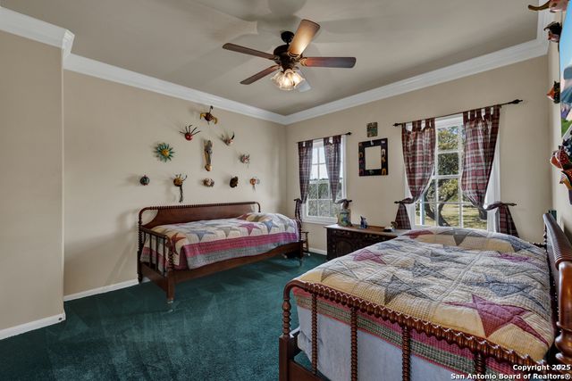 120 Oak Hideaway, Canyon Lake, TX 78133