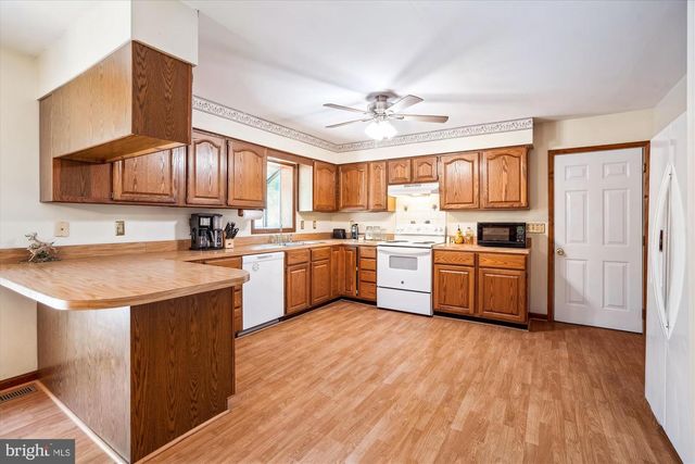 13245 CROOM RD, Upper Marlboro, MD 20772