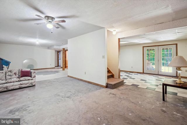 13245 CROOM RD, Upper Marlboro, MD 20772