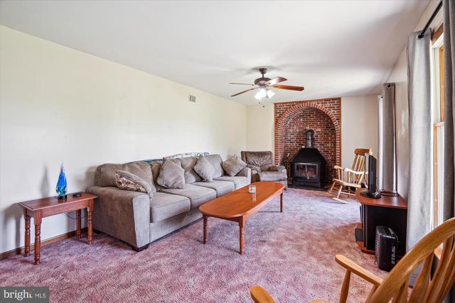 13245 CROOM RD, Upper Marlboro, MD 20772