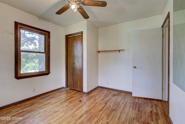 324 E 37th Street, Joplin, MO 64804