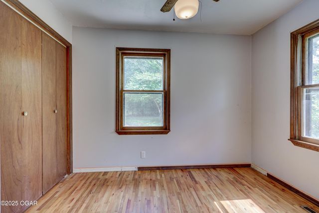 324 E 37th Street, Joplin, MO 64804