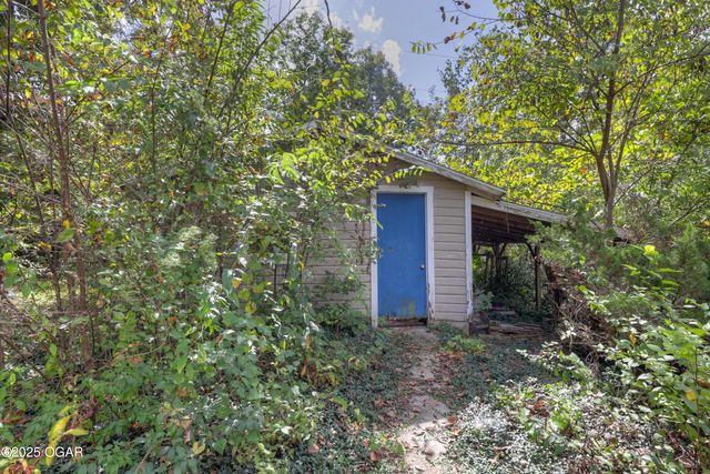 324 E 37th Street, Joplin, MO 64804