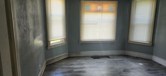 317 E Maple AVENUE, Beaver Dam, WI 53916