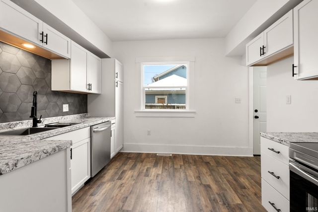 3004 Hoagland Avenue, Fort Wayne, IN 46807