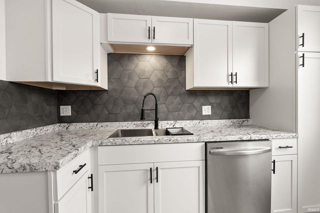 3004 Hoagland Avenue, Fort Wayne, IN 46807