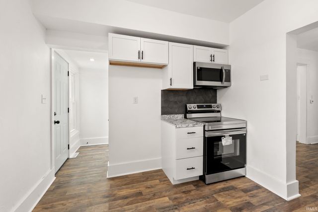 3004 Hoagland Avenue, Fort Wayne, IN 46807