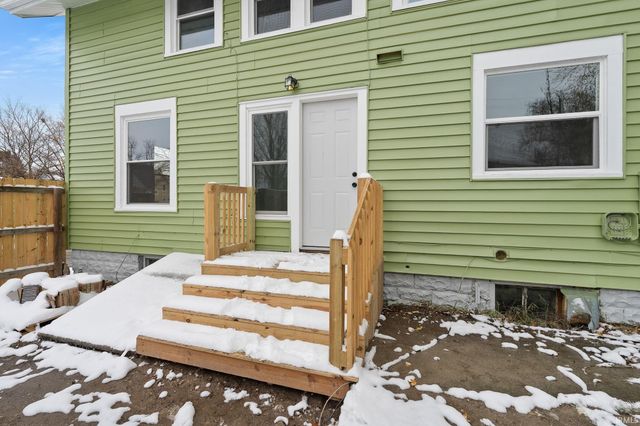 3004 Hoagland Avenue, Fort Wayne, IN 46807