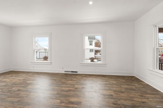 3004 Hoagland Avenue, Fort Wayne, IN 46807