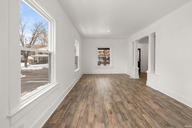 3004 Hoagland Avenue, Fort Wayne, IN 46807