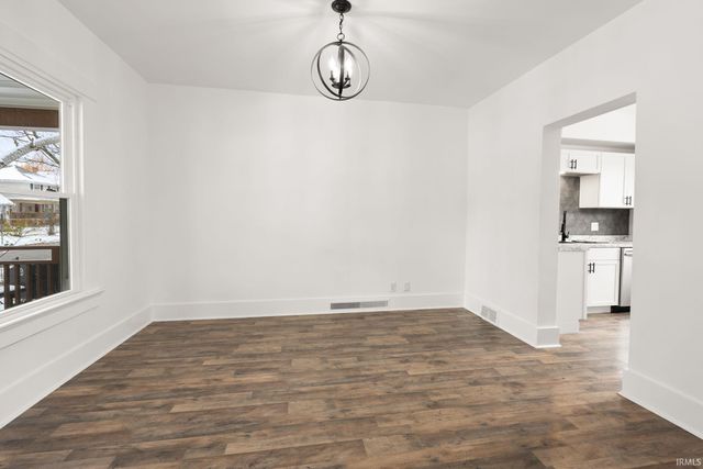 3004 Hoagland Avenue, Fort Wayne, IN 46807