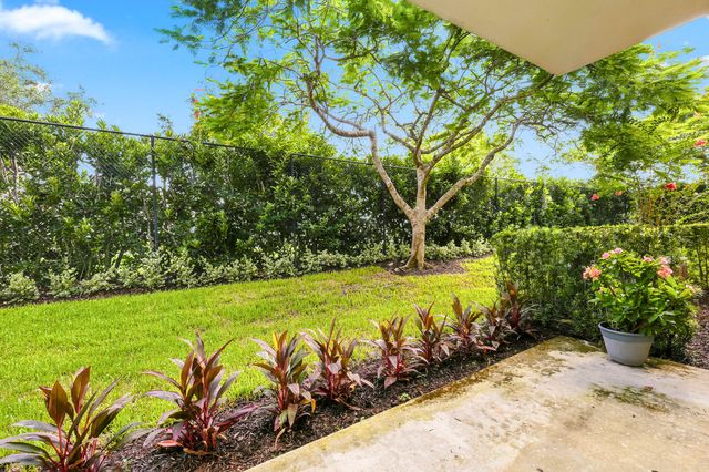 9857 BAYWINDS Drive 9112, West Palm Beach, FL 33411