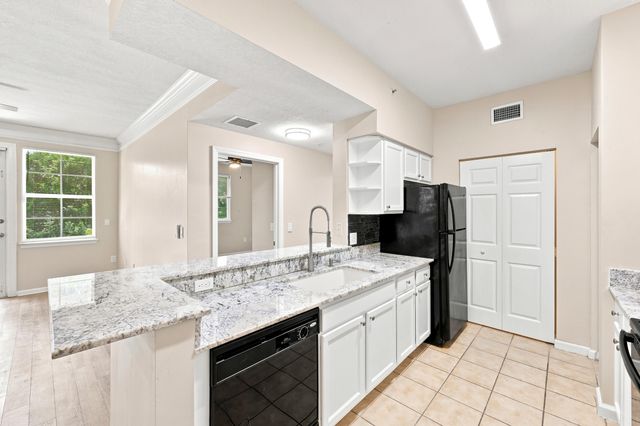 9857 BAYWINDS Drive 9112, West Palm Beach, FL 33411