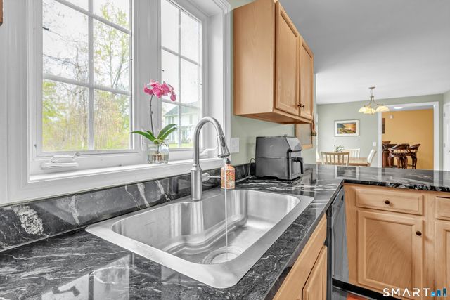 45 Pocono Lane 10, Danbury, CT 06810
