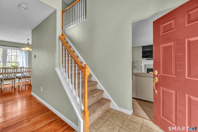 45 Pocono Lane 10, Danbury, CT 06810