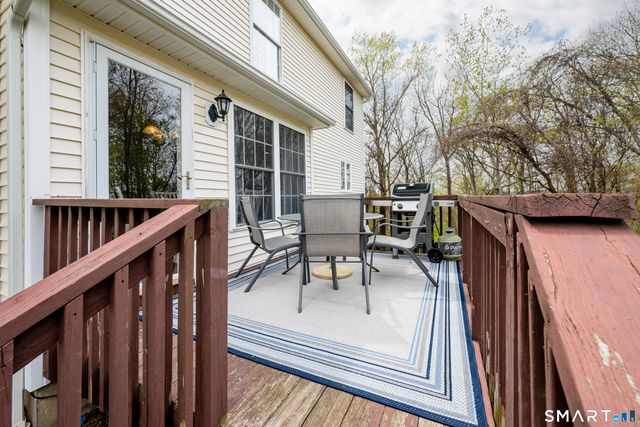 45 Pocono Lane 10, Danbury, CT 06810