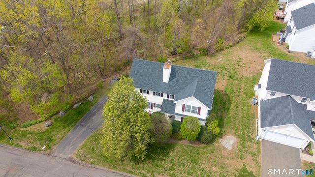 45 Pocono Lane 10, Danbury, CT 06810