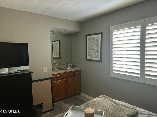 1961 Mccrea Road, Thousand Oaks, CA 91362