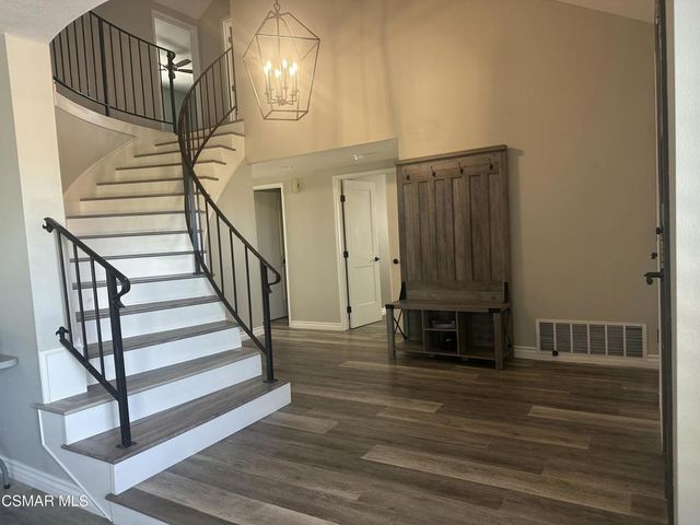 1961 Mccrea Road, Thousand Oaks, CA 91362