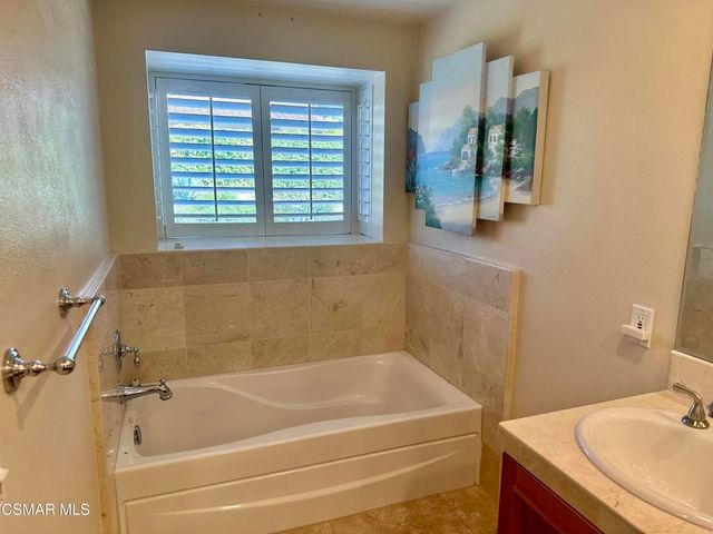 1961 Mccrea Road, Thousand Oaks, CA 91362