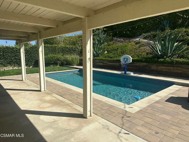 1961 Mccrea Road, Thousand Oaks, CA 91362