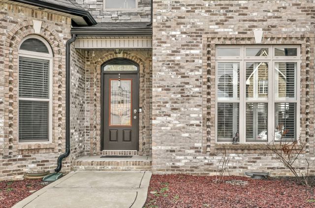 284 Browning Ct, Clarksville, TN 37043