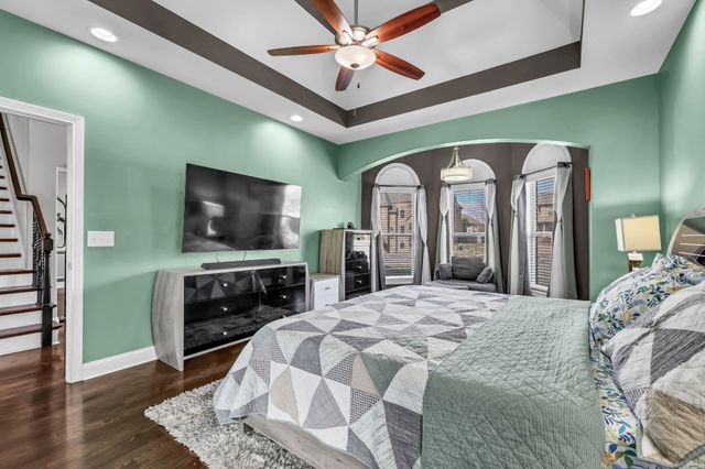 284 Browning Ct, Clarksville, TN 37043