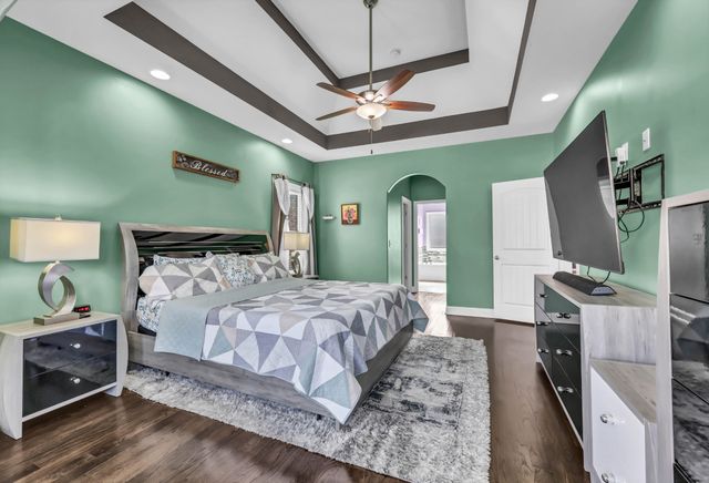 284 Browning Ct, Clarksville, TN 37043