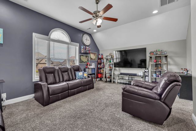284 Browning Ct, Clarksville, TN 37043