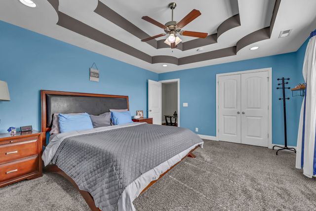 284 Browning Ct, Clarksville, TN 37043