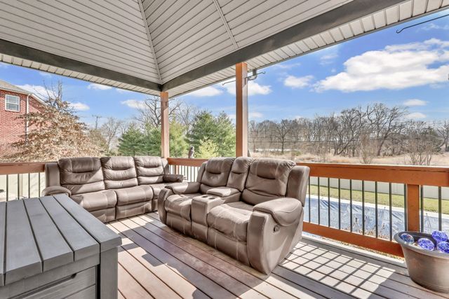 284 Browning Ct, Clarksville, TN 37043