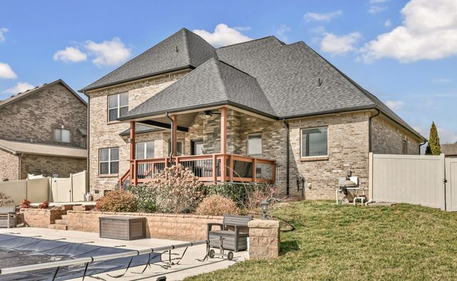 284 Browning Ct, Clarksville, TN 37043