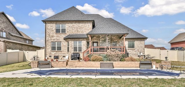 284 Browning Ct, Clarksville, TN 37043