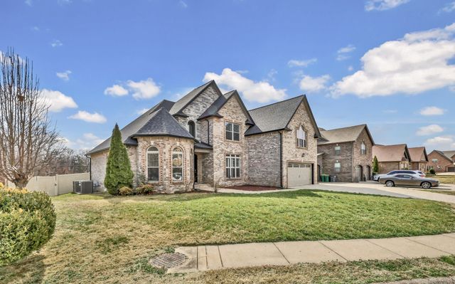 284 Browning Ct, Clarksville, TN 37043